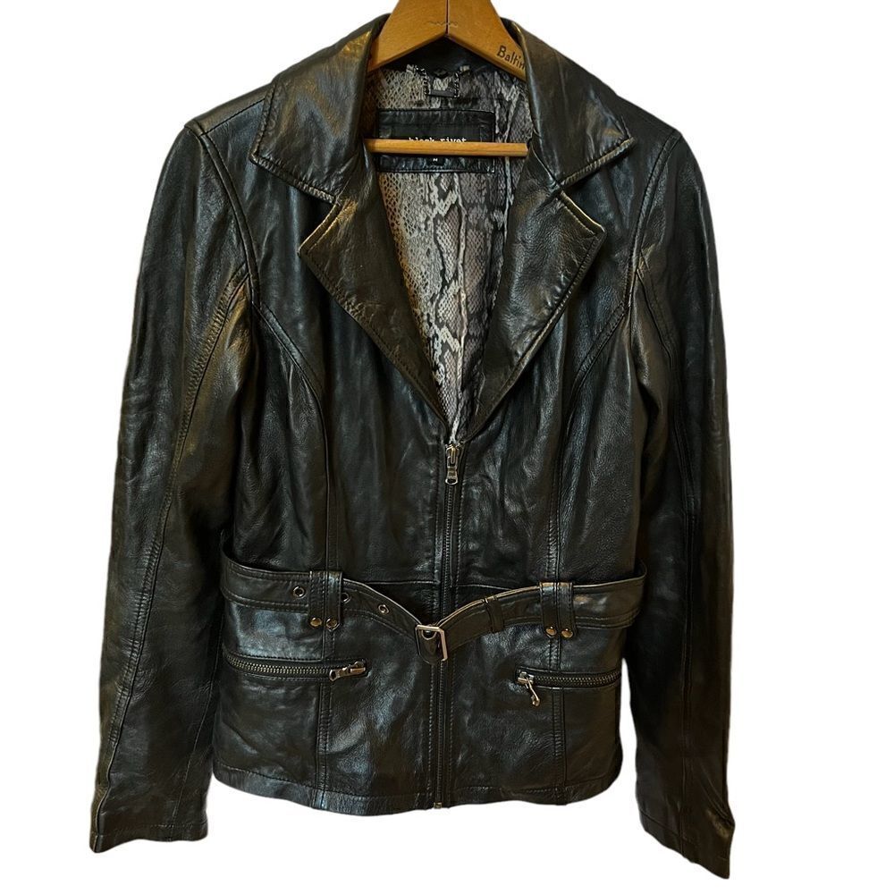Black Rivet Leather Coat, Black Medium, zipper with belt, 2 zip pockets